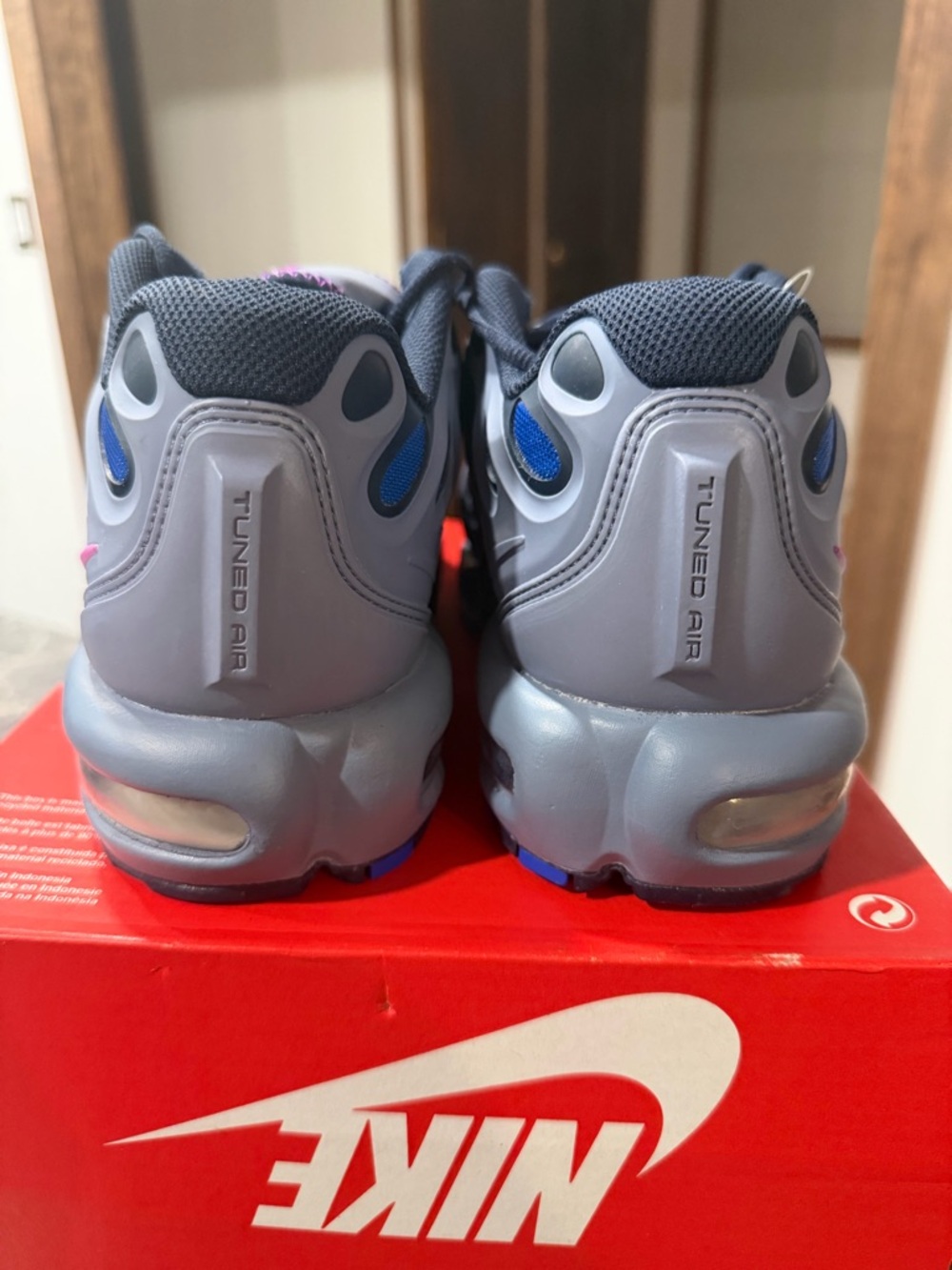 NEW Nike Air Plus Drift- Model FD4290-401 - Picture 5 of 7